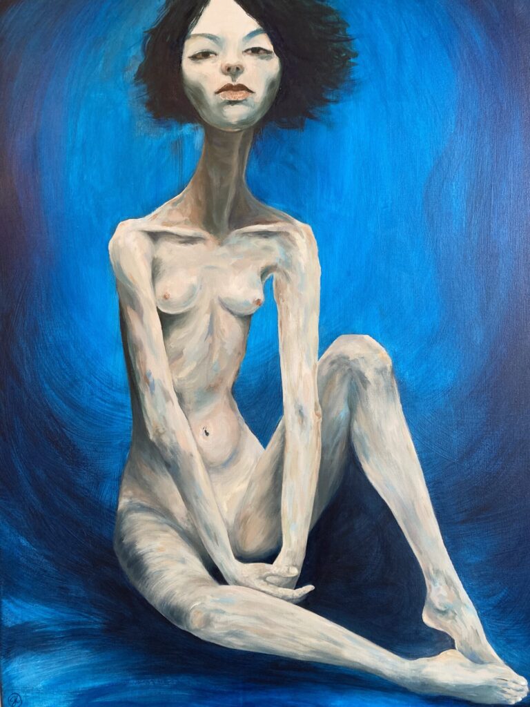 Heike Kurtenbach "The Cavern" (2024) Acryl auf Leinwand • 60 x 80 Gemälde eines sehr dünnen, nackten Menschen in einer blauen Höhle sitzend. Die Beine sind angewinkelt Die herabhängenden Arme bedecken sein Geschlecht.